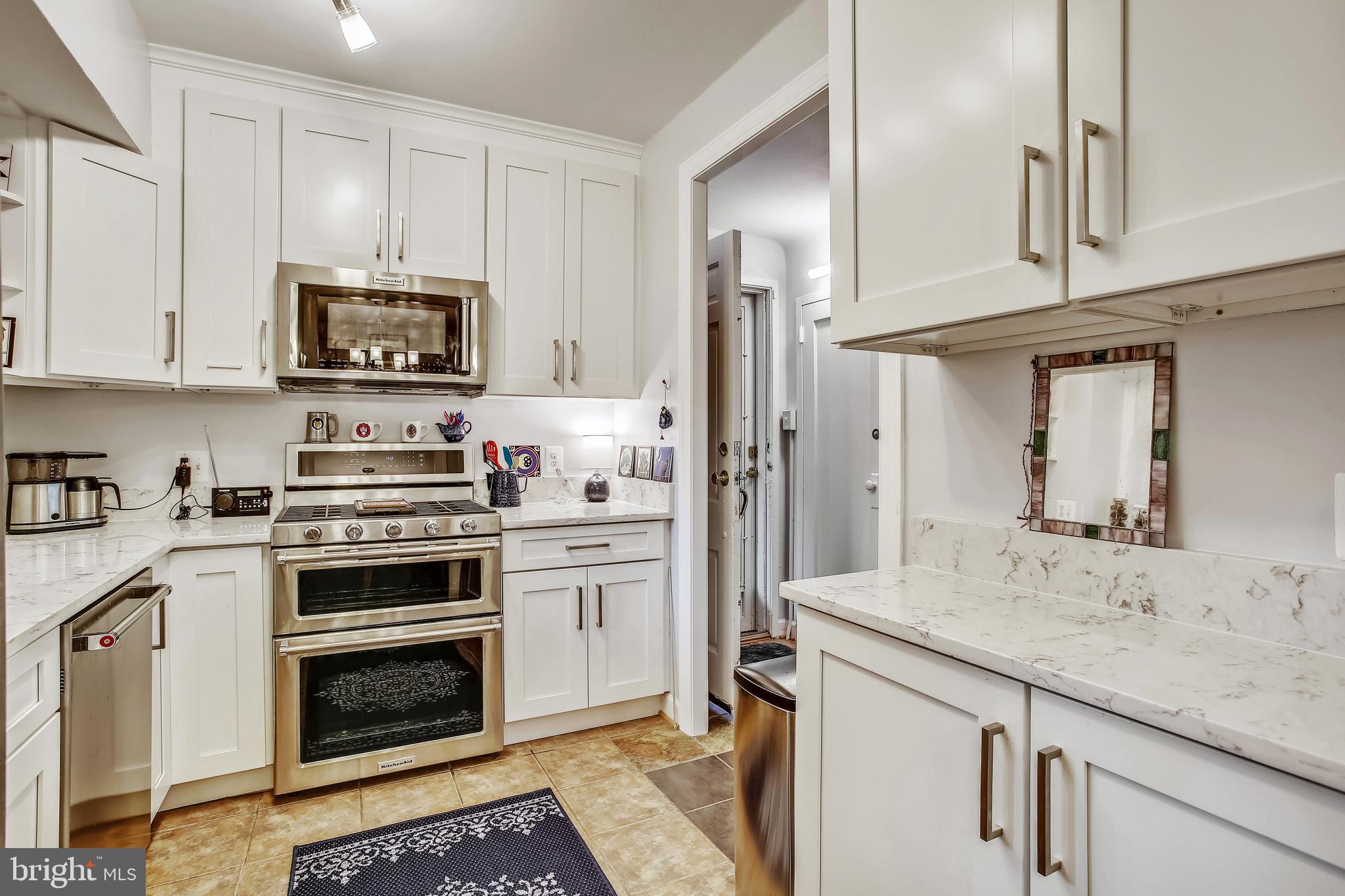 1673 Preston Road, Unit 954 Alexandria, VA 22302 - Photo 16 of 54 Kitchen