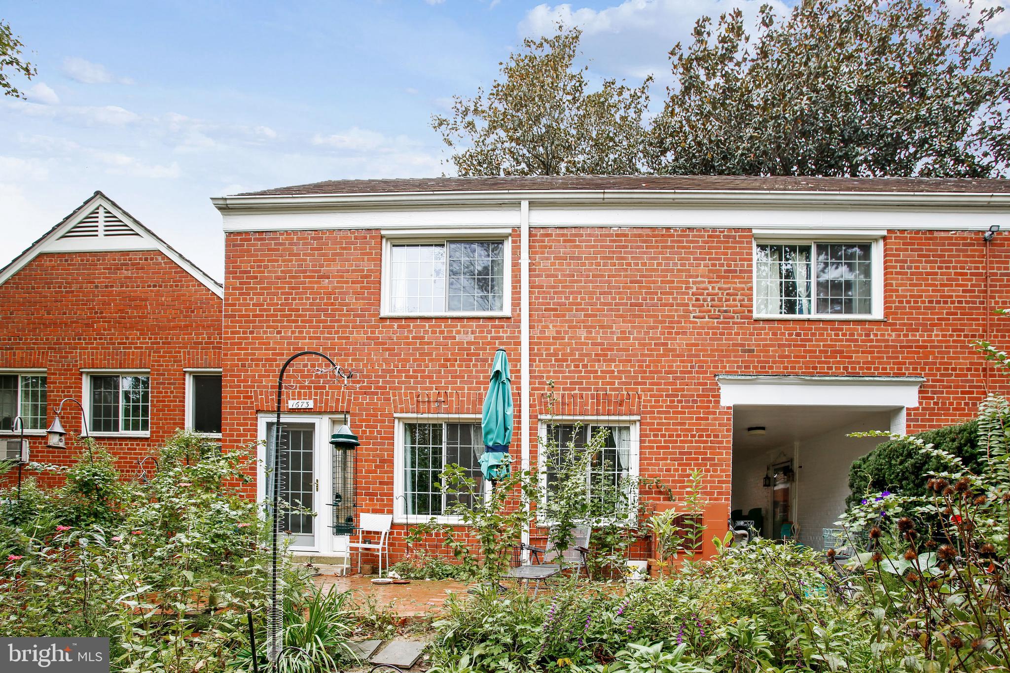 1673 Preston Road, Unit 954 Alexandria, VA 22302 - Photo 31 of 54 Exterior - Back Elevation