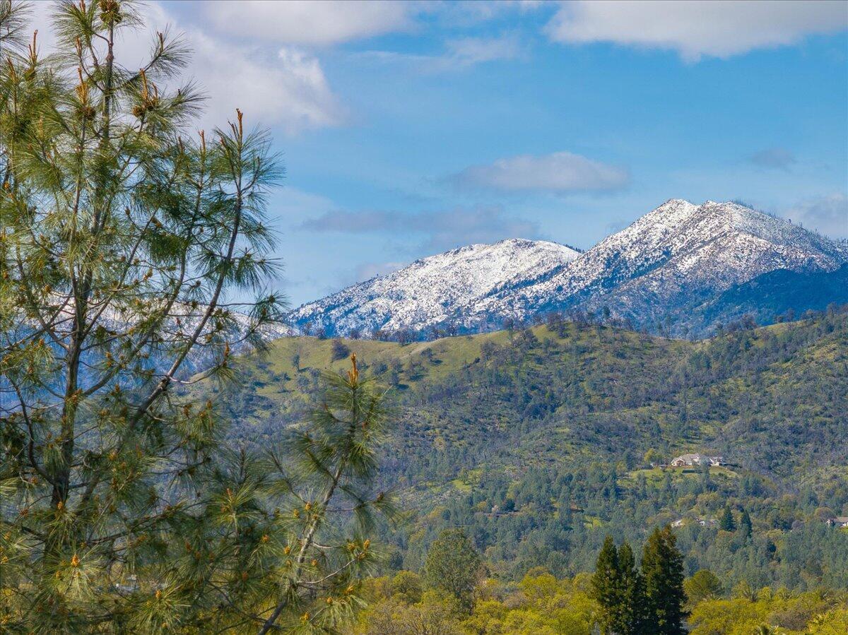 15888 El Camino Robles Road Redding, CA 96001 - Photo 12 of 32 mountain