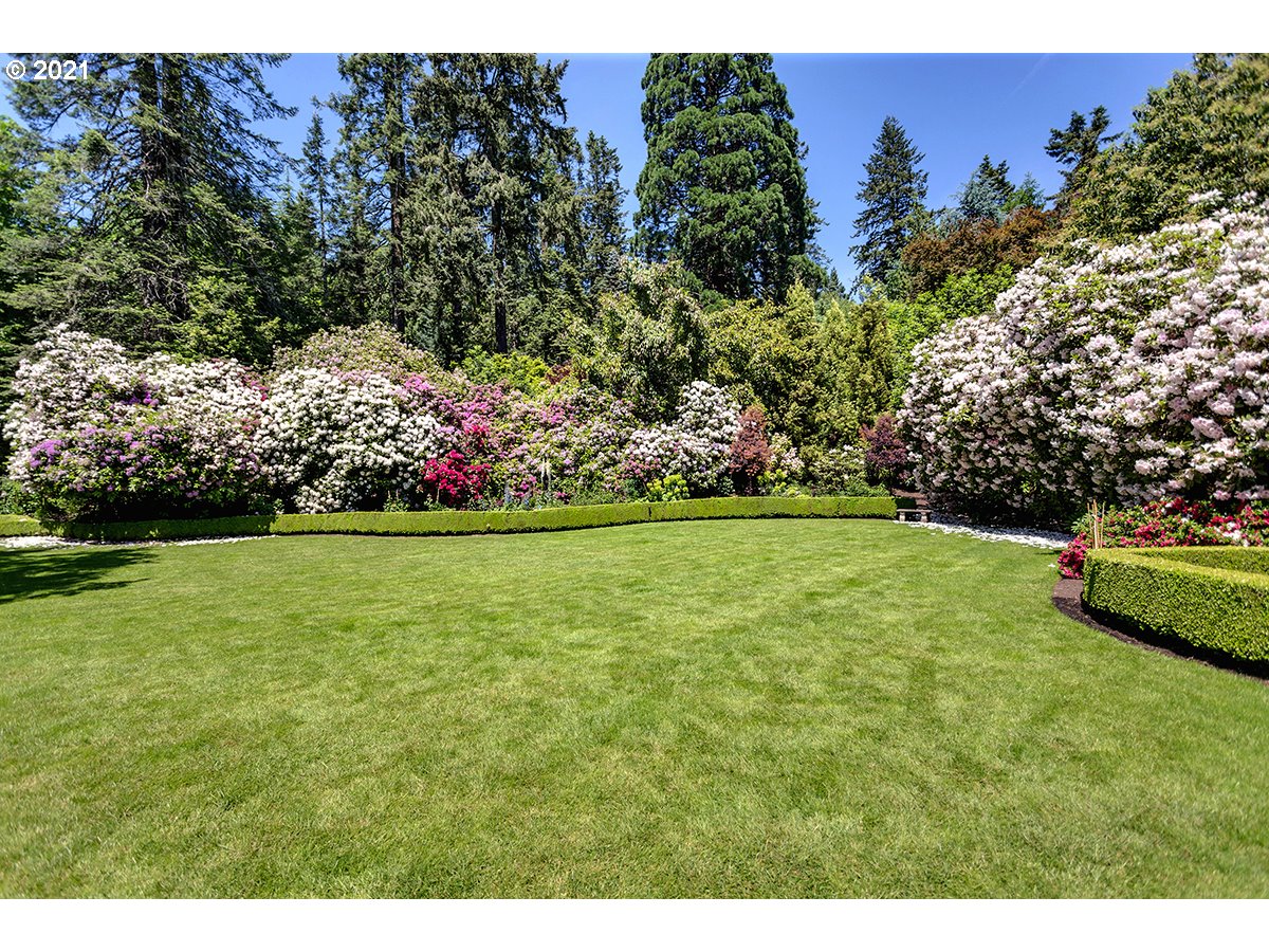 1600 South Greenwood Road Portland, OR 97219 - Photo 30 of 32 Gallery Image 30