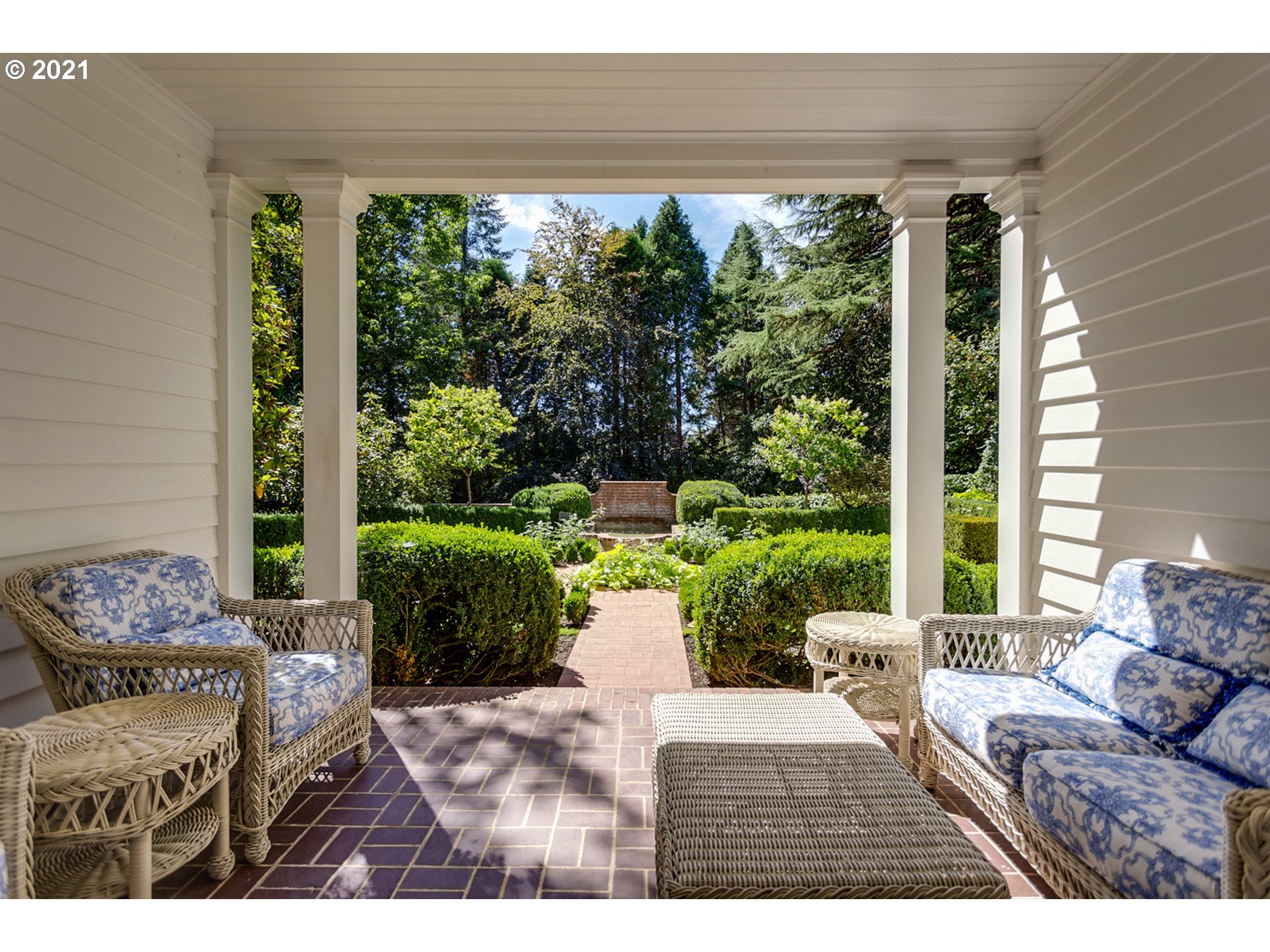 1600 South Greenwood Road Portland, OR 97219 - Photo 31 of 32 Gallery Image 31