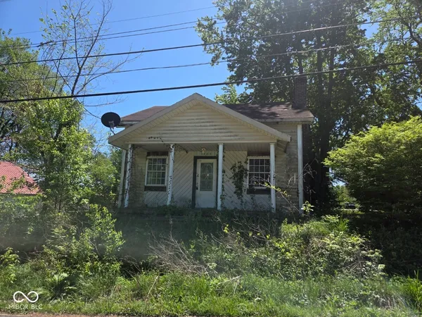 $34,900 | 5405 East High School Road, Butlerville, IN 47223