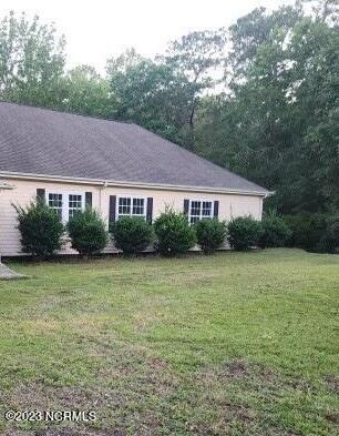 52 Brierwood Road Southwest Shallotte, NC 28470 - Photo 8 of 27 brier no shrub2