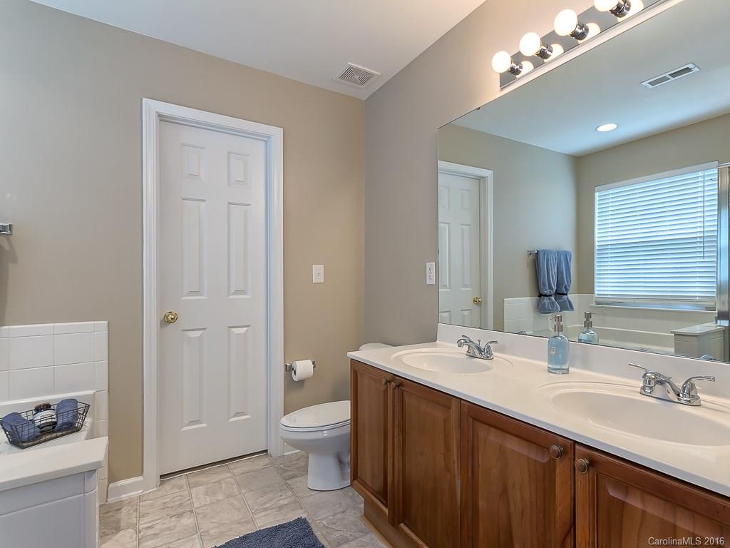 13015 Phillips Road Matthews, NC 28105 - Photo 14 of 21 Gallery Image 14