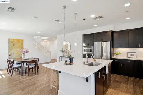 $998,000 | 472 Diller Street, Alameda, CA 94501
