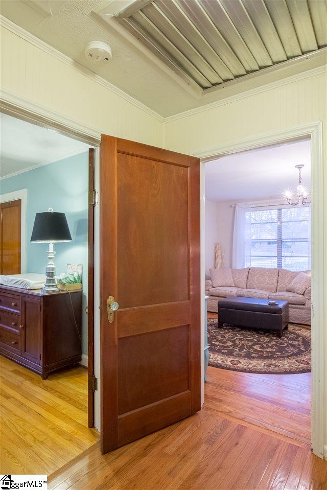 23 South Fairfield Road Greenville, SC 29605 - Photo 3 of 30 Gallery Image 3