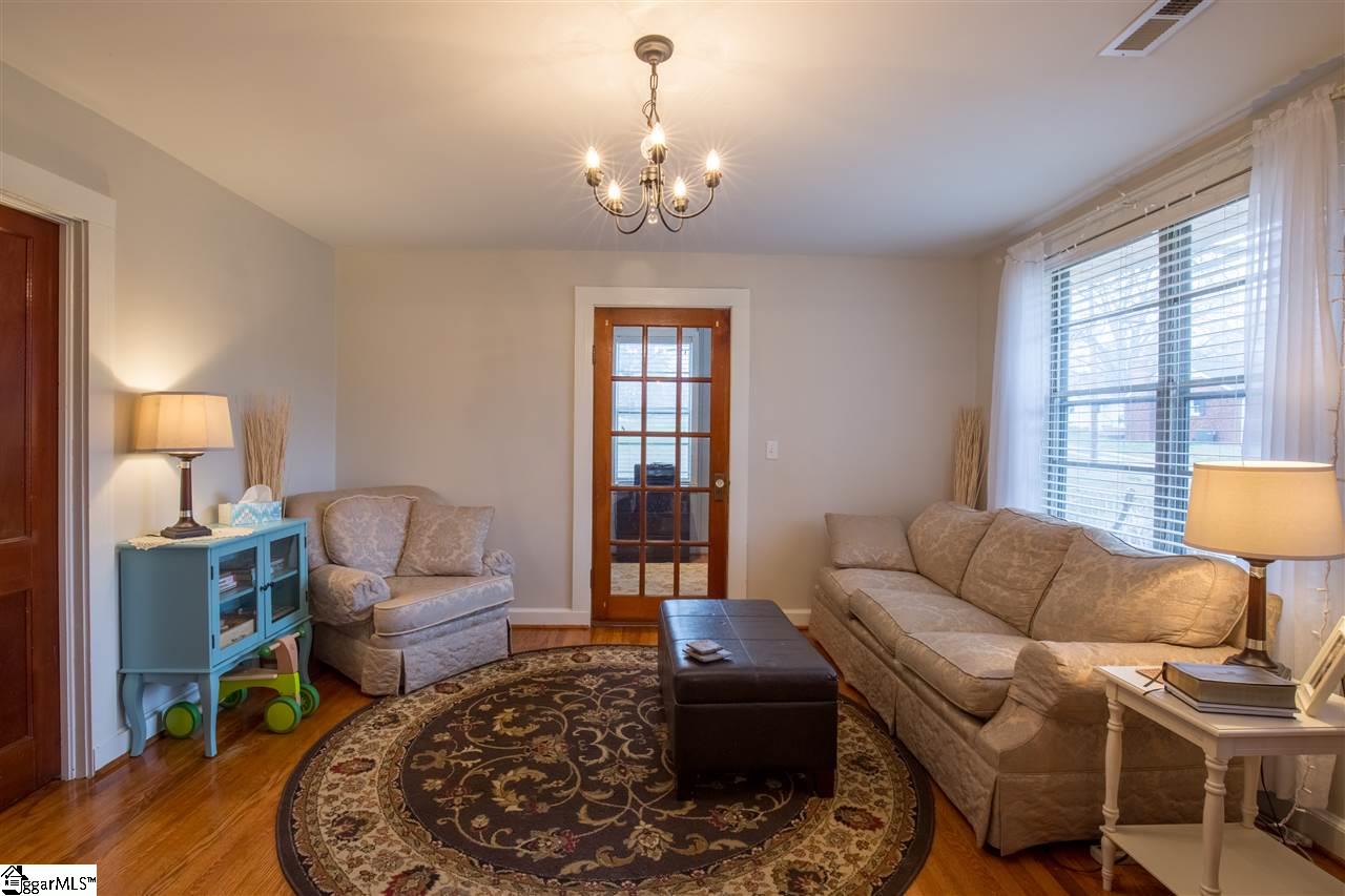 23 South Fairfield Road Greenville, SC 29605 - Photo 4 of 30 Gallery Image 4