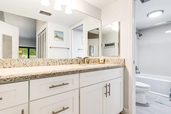 $2,000 | 11863 Wimbledon Circle, Unit 526, Wellington, FL 33414