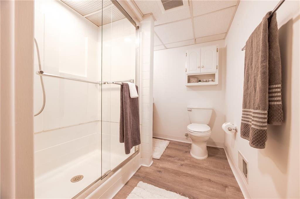 430 Amherst Avenue Coraopolis, PA 15108 - Photo 22 of 33 a bathroom with a toilet and a shower