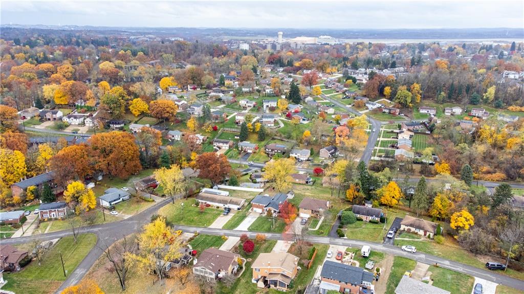 430 Amherst Avenue Coraopolis, PA 15108 - Photo 31 of 33 an aerial view of multiple house