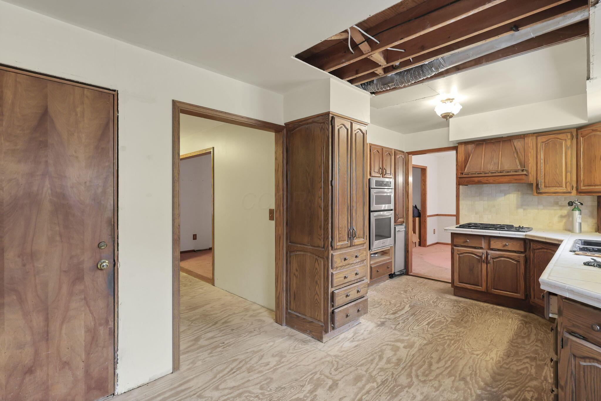 6175 Headley Road Columbus, OH 43230 - Photo 22 of 69 26-web-or-mls-G02A3526
