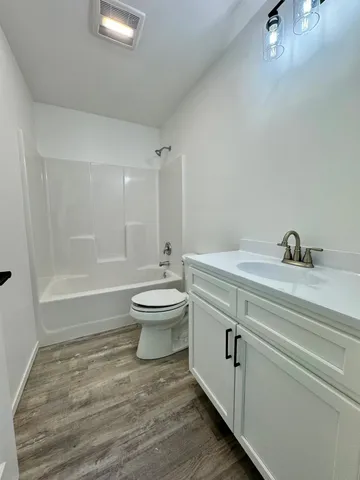 $229,000 | 602 Garfield Street Southeast, Warroad, MN 56763