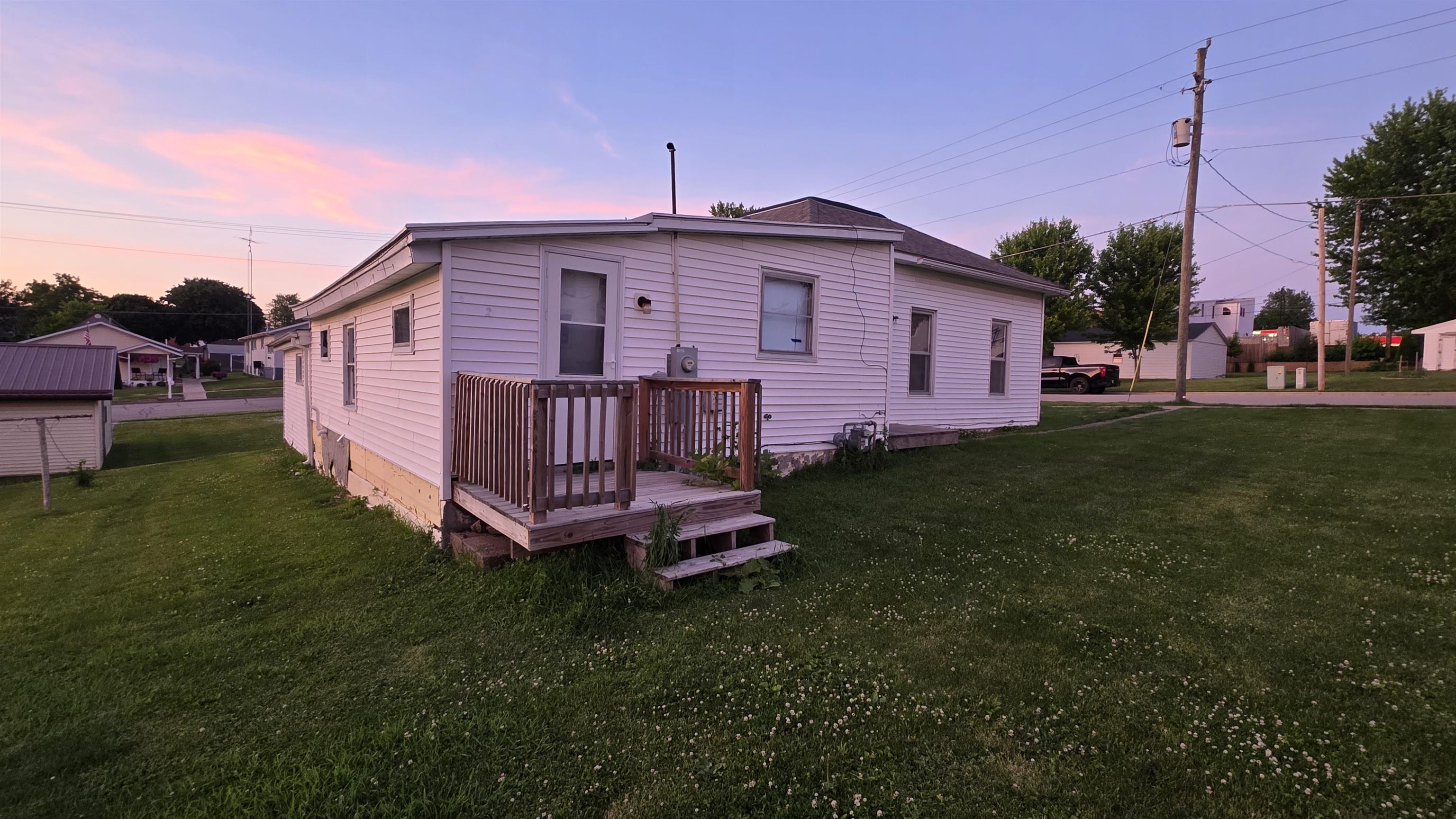 1260 Madison Street Fennimore, WI 53809 - Photo 4 of 27