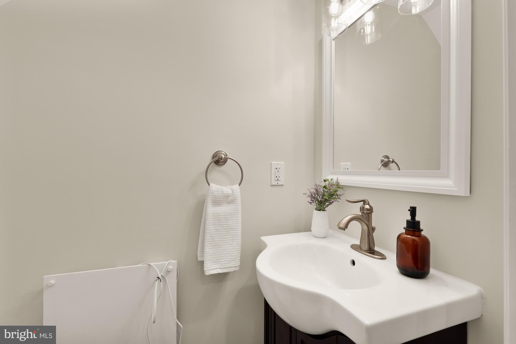 1934 4th Street Northwest Washington, DC 20001 - Photo 16 of 37