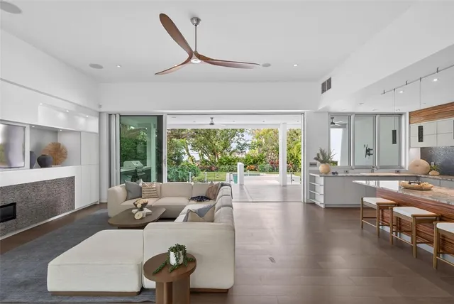 $2,580,000 | 1617 Palmetto Lane, Sarasota, FL 34236