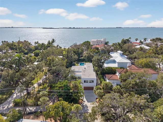 $2,580,000 | 1617 Palmetto Lane, Sarasota, FL 34236