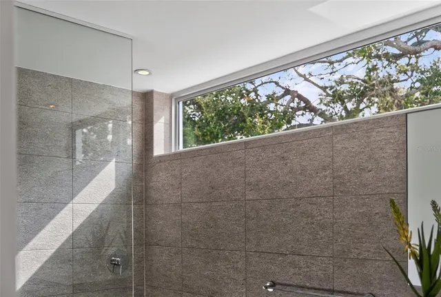 $2,580,000 | 1617 Palmetto Lane, Sarasota, FL 34236