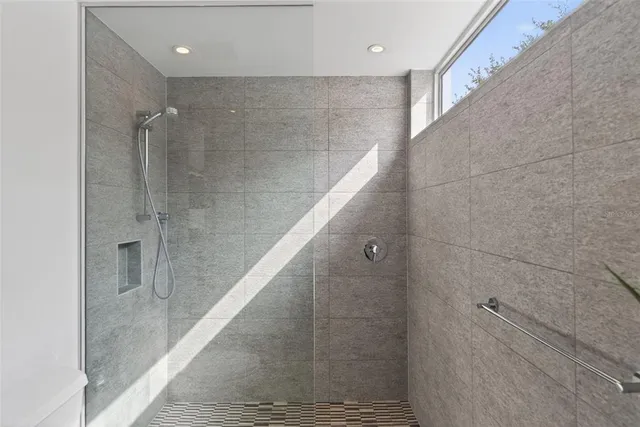 $2,580,000 | 1617 Palmetto Lane, Sarasota, FL 34236