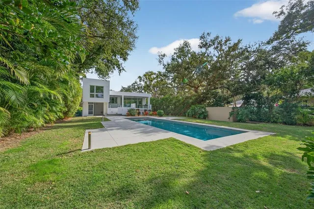 $2,580,000 | 1617 Palmetto Lane, Sarasota, FL 34236