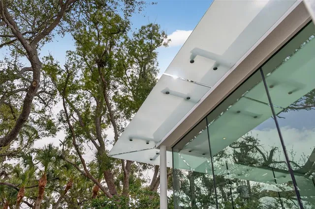 $2,580,000 | 1617 Palmetto Lane, Sarasota, FL 34236