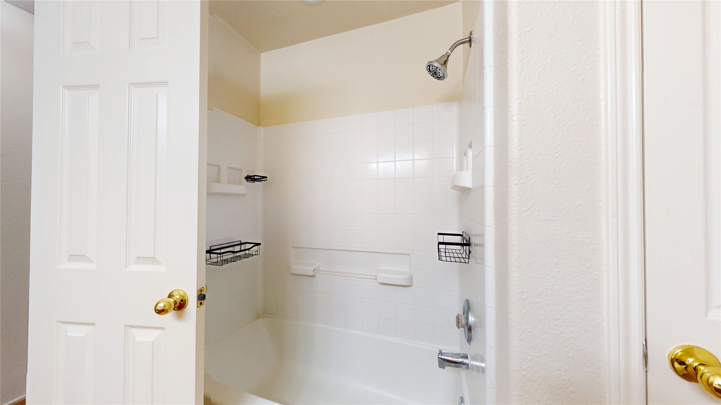 18226 Thicket Grove Road Houston, TX 77084 - Photo 37 of 45 a bathroom with a shower