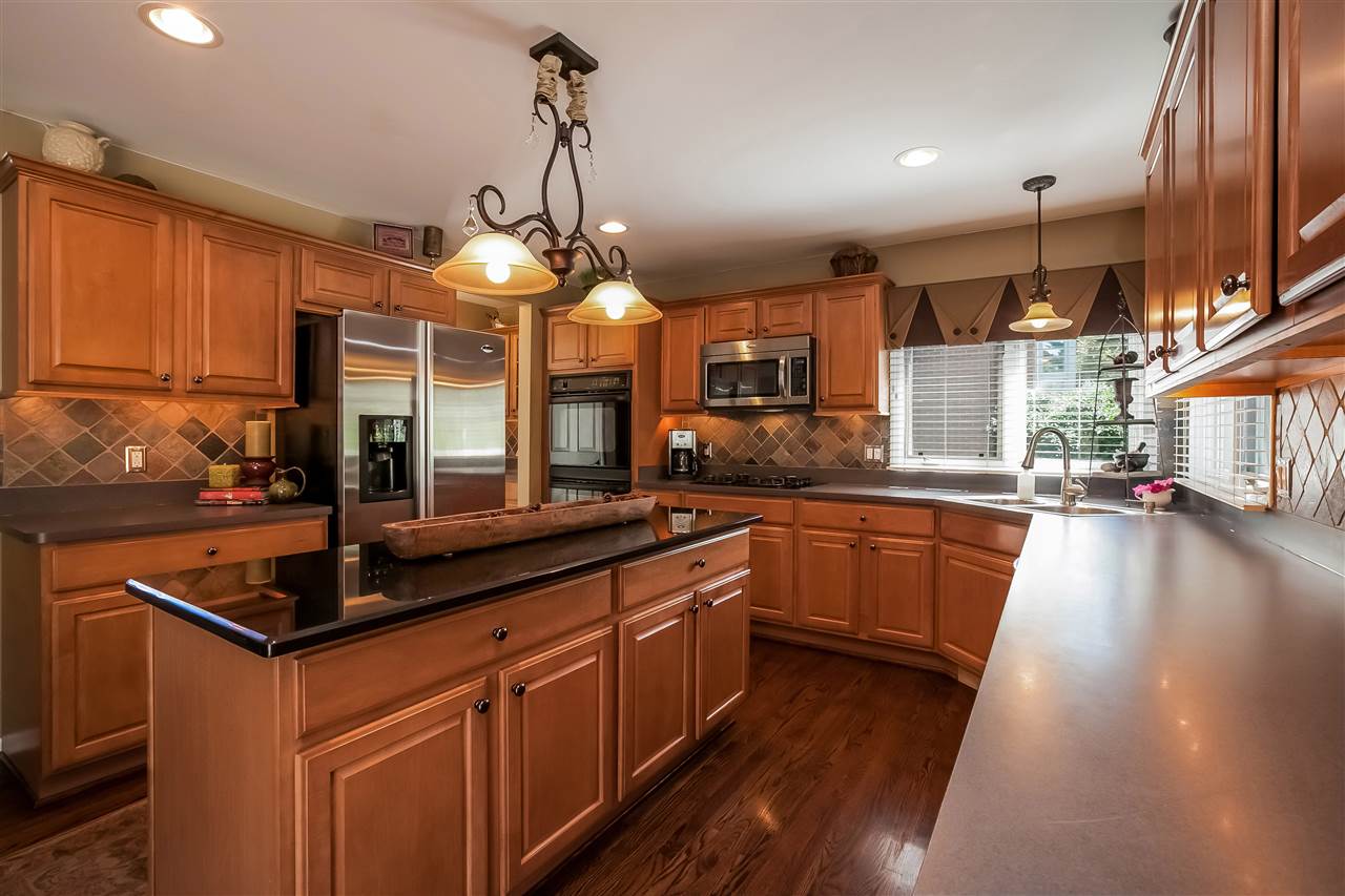 1182 Terra Lane Rochester, MI 48306 - Photo 12 of 63 31298692-11.JPG