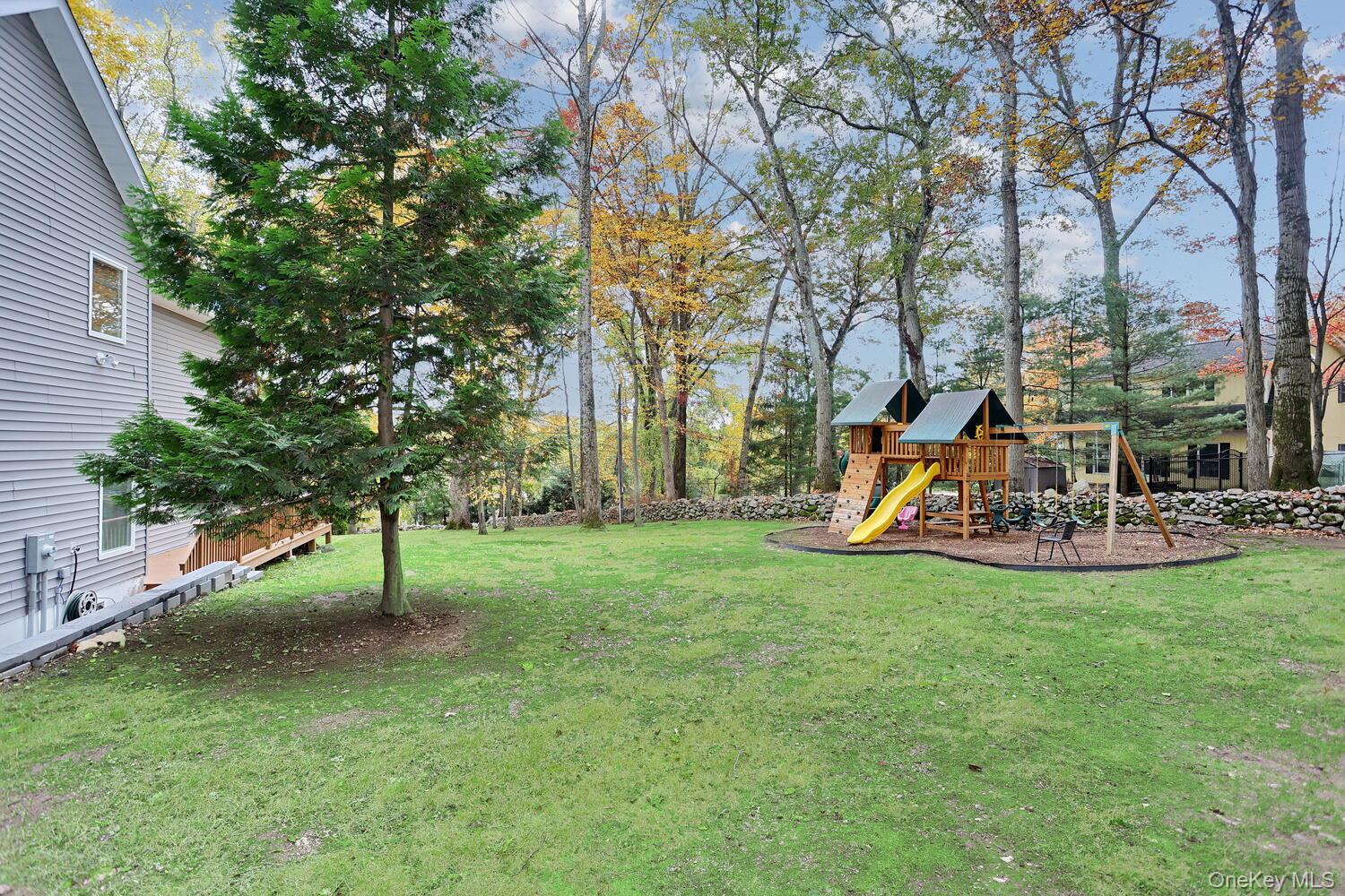 272 Quaker Road Pomona, NY 10970 - Photo 36 of 45