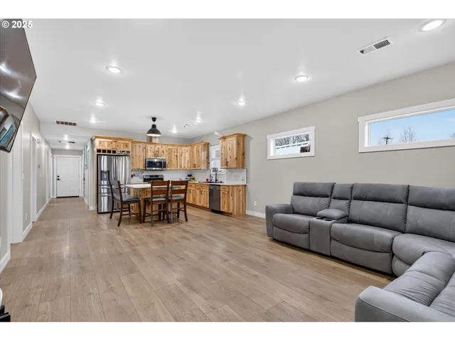 $355,000 | 2160 Wabash Avenue, Baker City, OR 97814