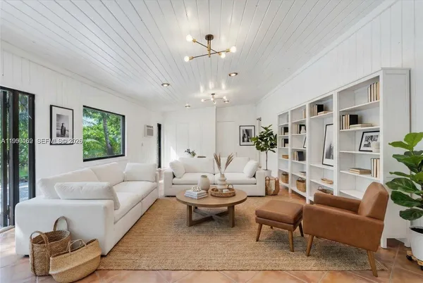 $9,000 | 7132 Southwest 65th Avenue, South Miami, FL 33143