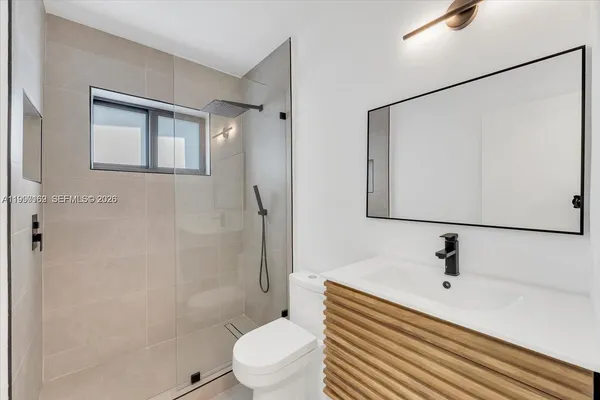 $9,000 | 7132 Southwest 65th Avenue, South Miami, FL 33143