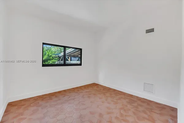 $9,000 | 7132 Southwest 65th Avenue, South Miami, FL 33143