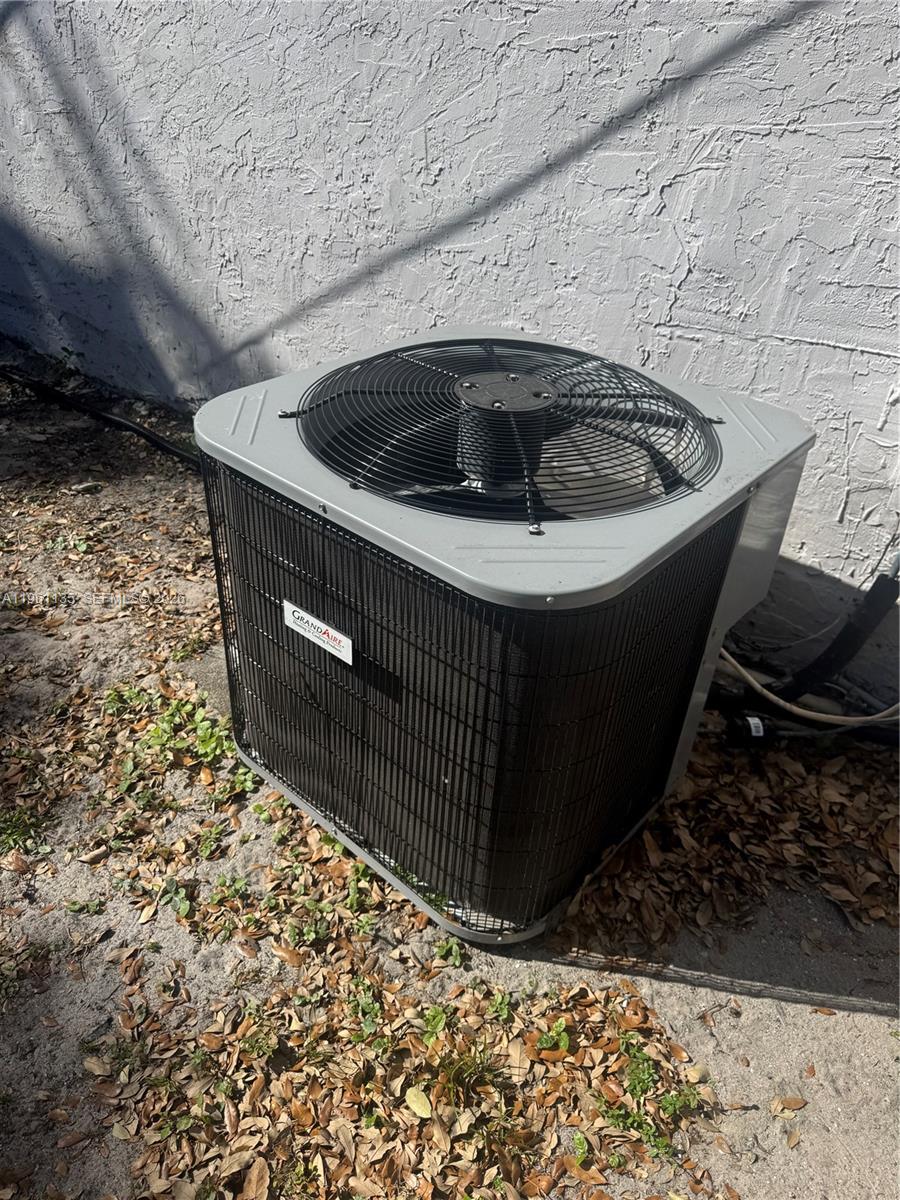 1940 Northwest 96th Street Miami, FL 33147 - Photo 6 of 17