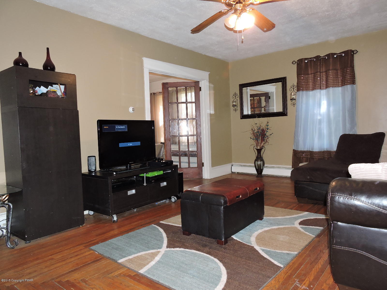 220 Learn Road Tannersville, PA 18372 - Photo 8 of 22 LIVING ROOM