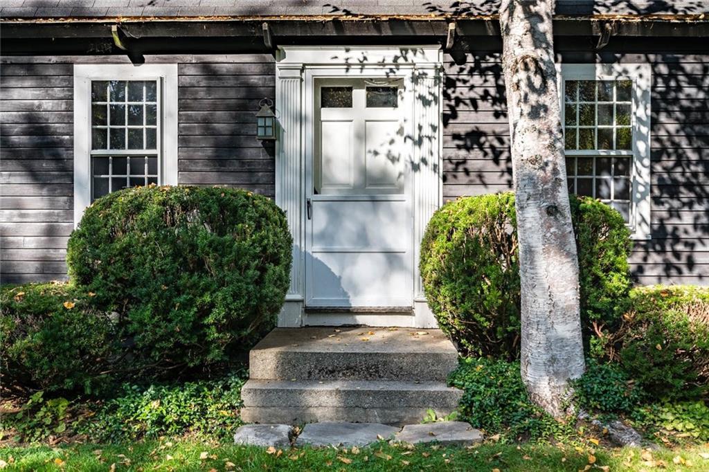 551 Princes Point Road Yarmouth, ME 04096 - Photo 3 of 35 Front door 551 Princess Point Rd,...