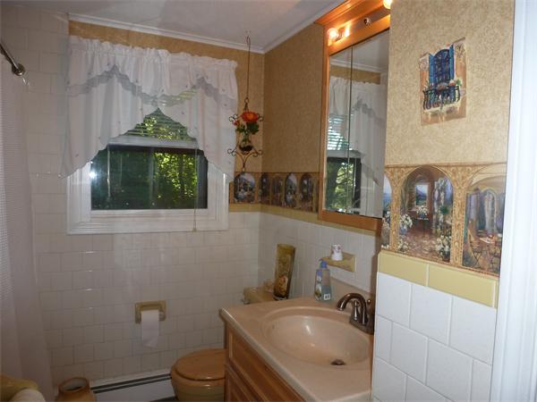129 Baker Road Raynham, MA 02767 - Photo 9 of 18 Gallery Image 9