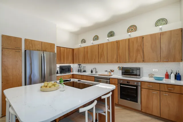 $2,150,000 | 2729 North Hampden Court, Chicago, IL 60614