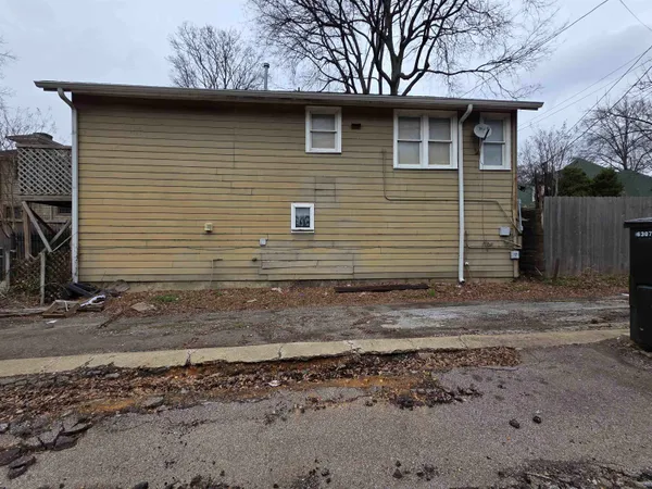 a side view of a house