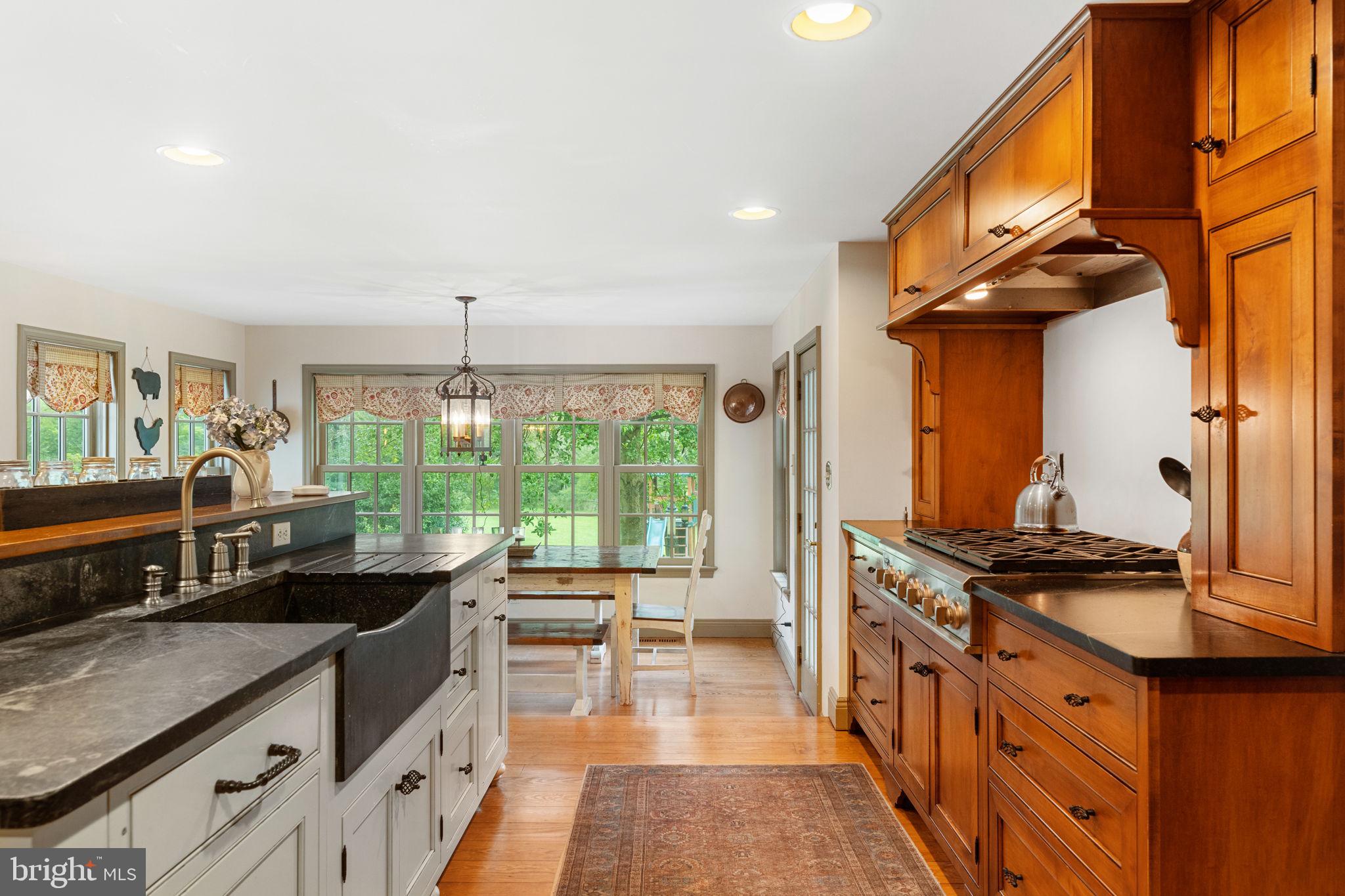 2287 South Valley Road Berwyn, PA 19312 - Photo 9 of 49