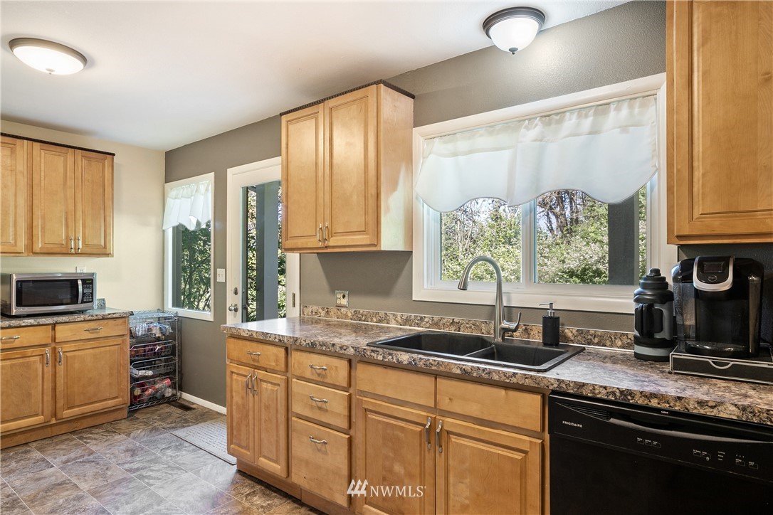 917 Seminary Hill Road Centralia, WA 98531 - Photo 11 of 31 Gallery Image 11
