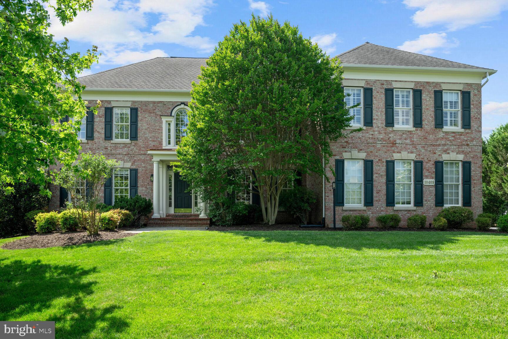 Stately Mitchell & Best Classic Colonial