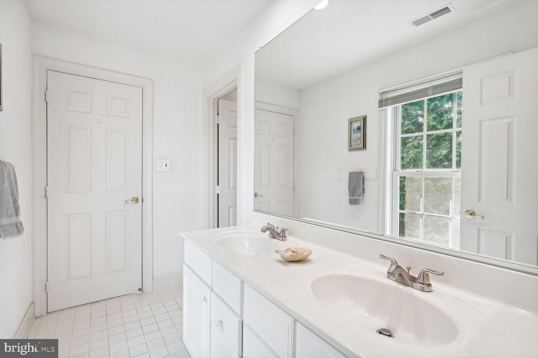 10408 Grey Fox Road Potomac, MD 20854 - Photo 34 of 47 Full Bath #3