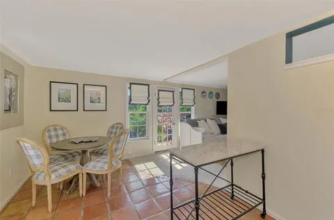 $1,595,000 | 3838 Flores Avenue, Sarasota, FL 34239