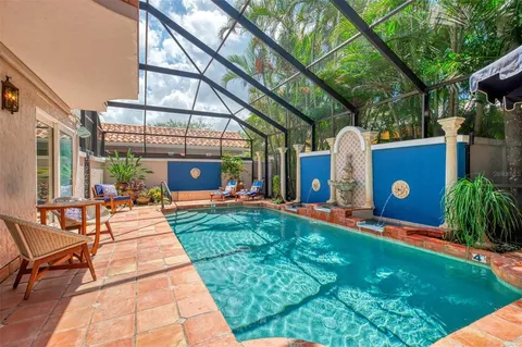 $1,595,000 | 3838 Flores Avenue, Sarasota, FL 34239