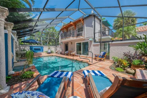 $1,595,000 | 3838 Flores Avenue, Sarasota, FL 34239