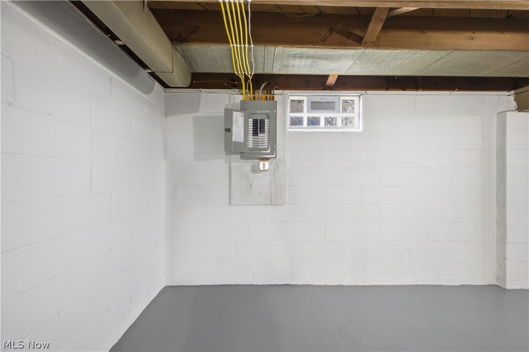 227 Wilson Street Struthers, OH 44471 - Photo 33 of 44 Below grade area featuring electric panel