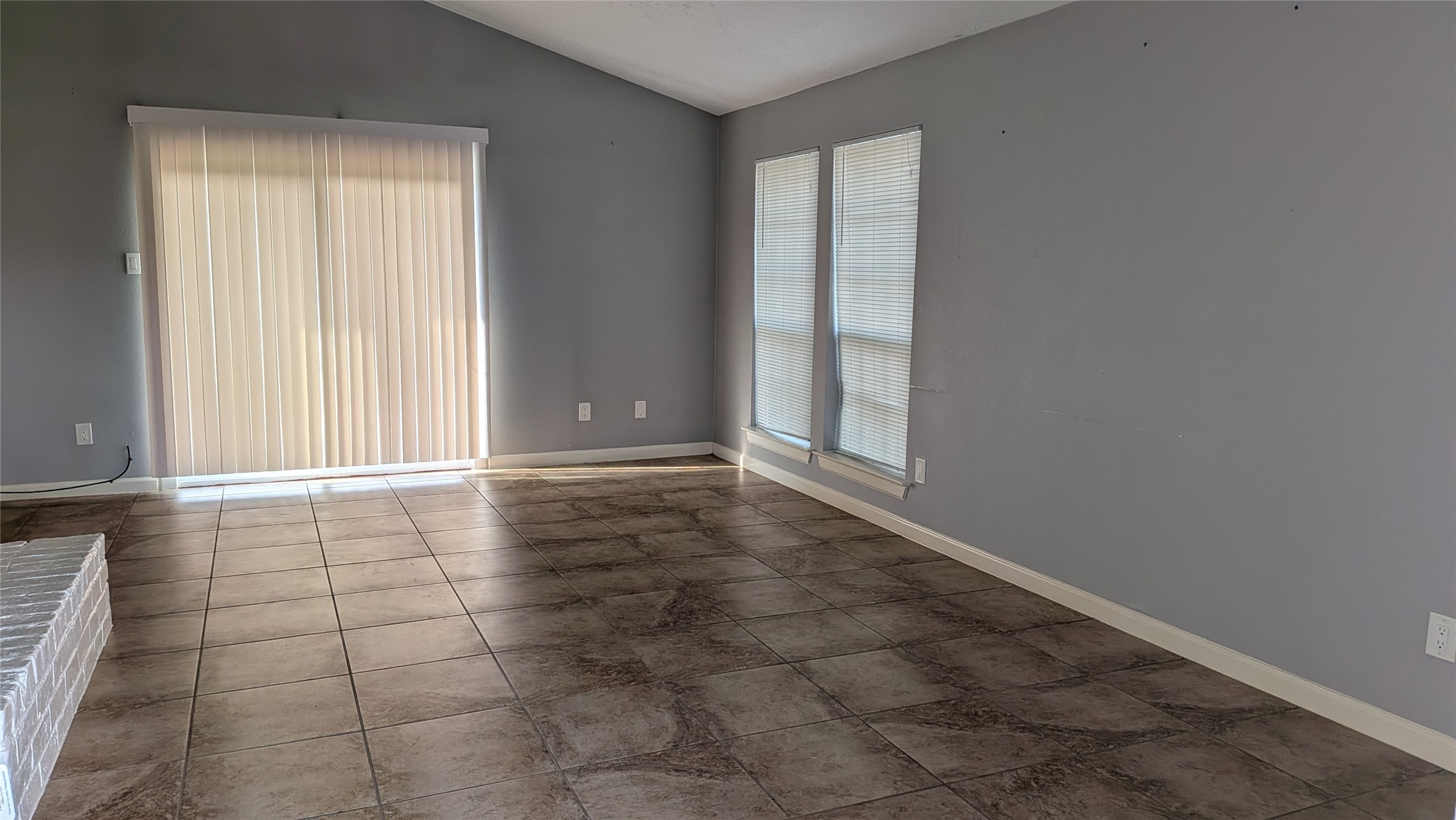 8314 Beechnut Street Houston, TX 77036 - Photo 5 of 15