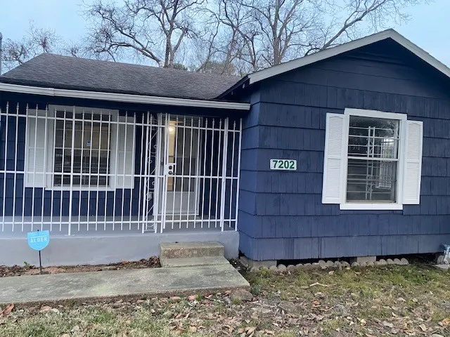$1,100 | 7202 Shotwell Street, Houston, TX 77028