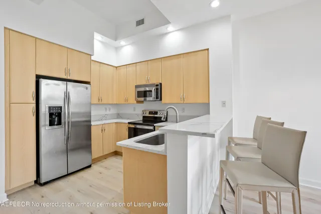 $565,000 | 801 South Olive Avenue, Unit 211, West Palm Beach, FL 33401