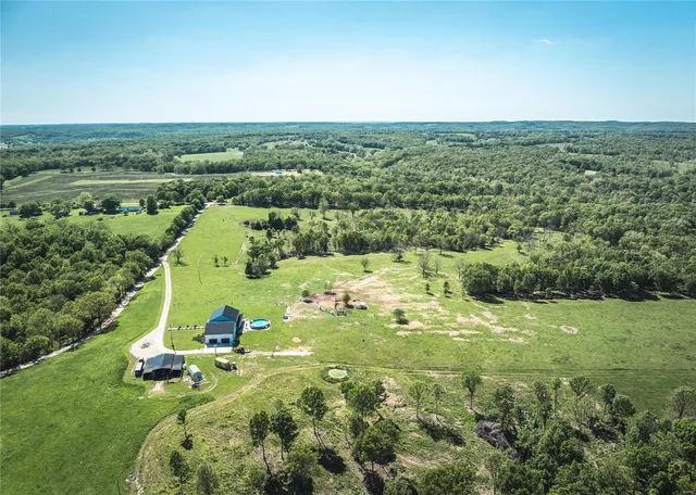 $668,000 | 23891 Redding Lane, Richland, MO 65556