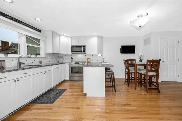 $649,900 | 7 Carnation Circle, Unit C, Reading, MA 01867